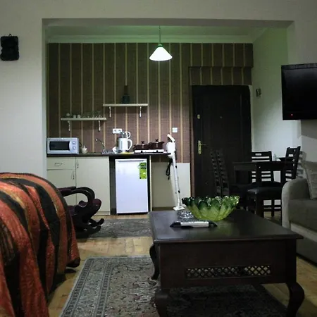 Ist House