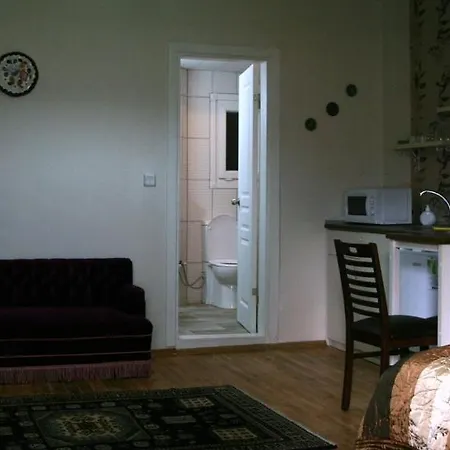 Aparthotel Ist House 3*