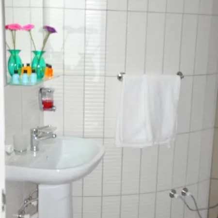 Ist House Aparthotel 3*