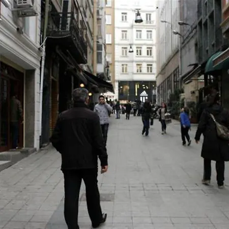 Aparthotel Ist House