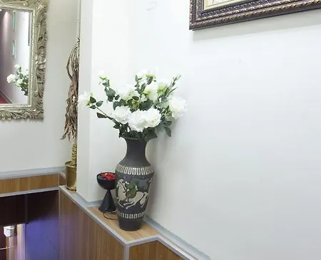 Ist House Aparthotel 3*