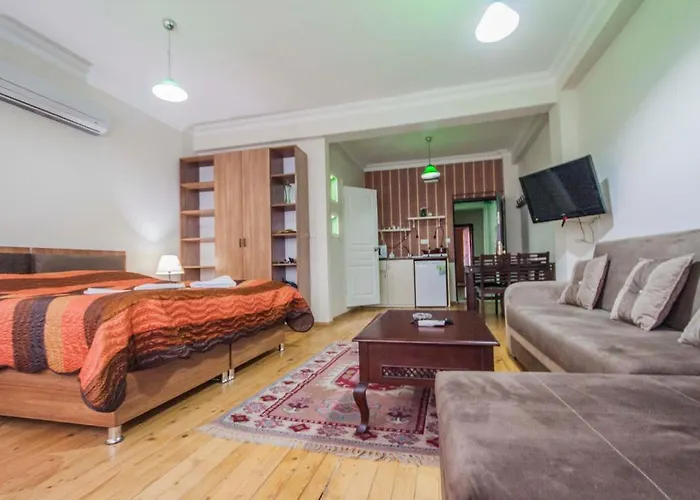 Ist House Apartmanhotel 3*